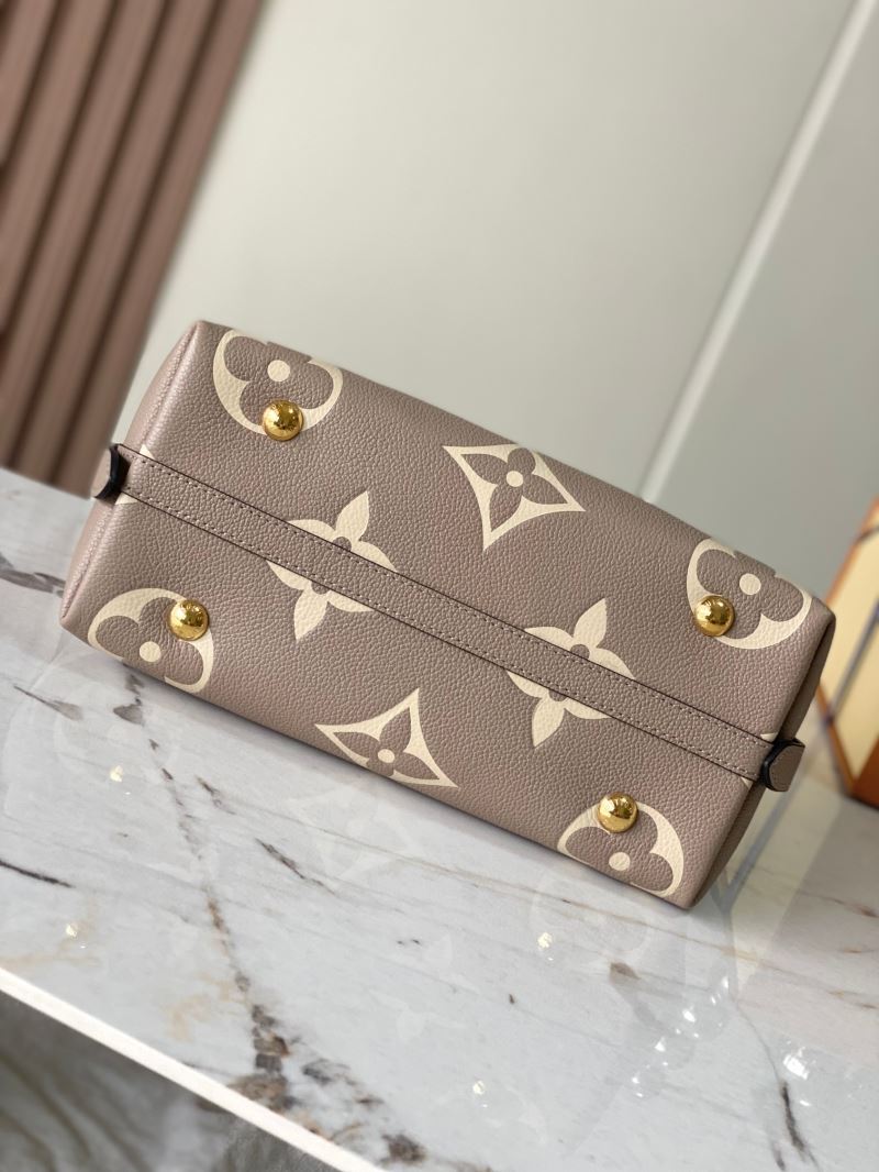Louis Vuitton Hobo Bags